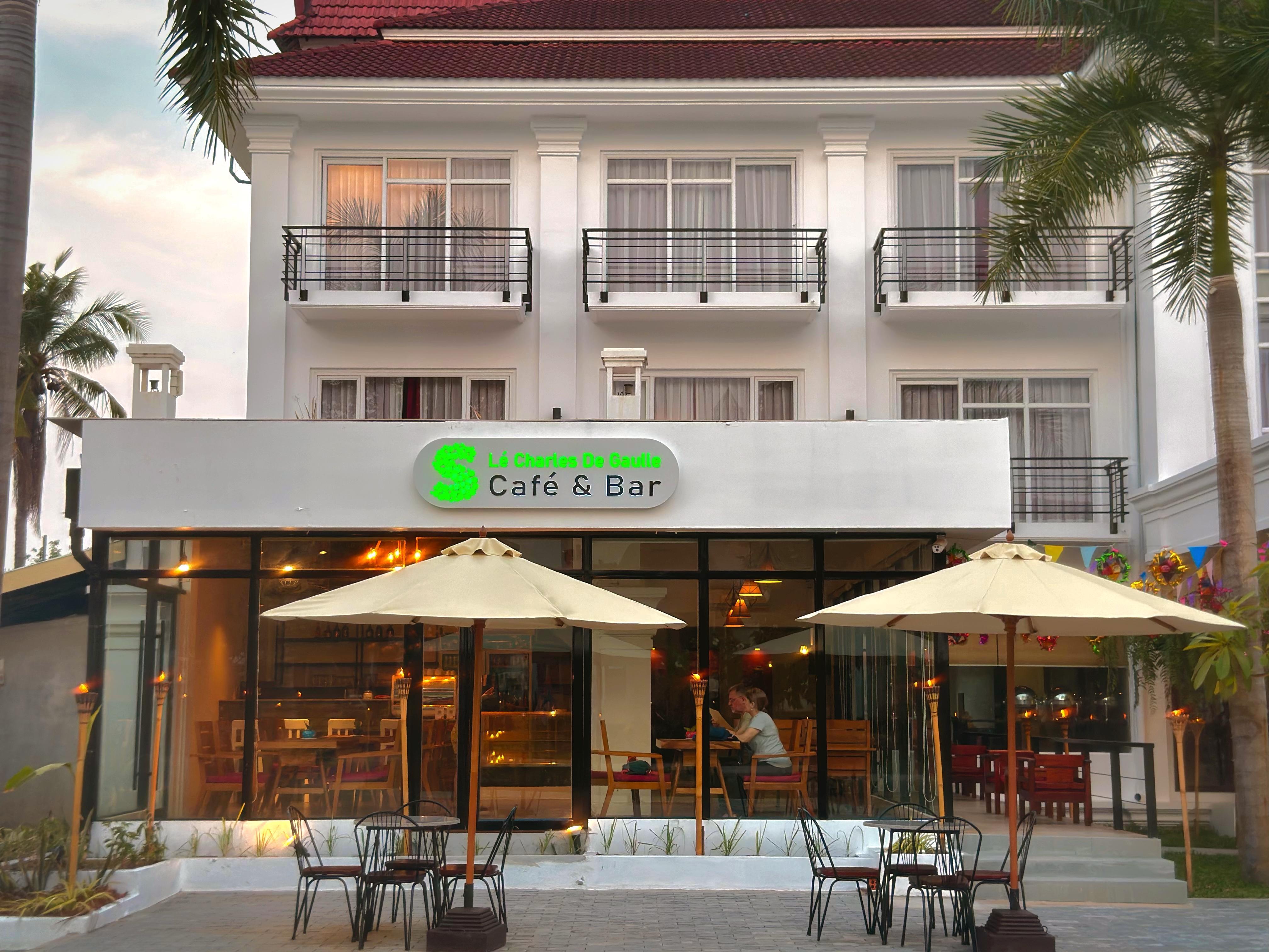 Sala Siem Reap Hotel Εξωτερικό φωτογραφία The Green House Cafe & Bar